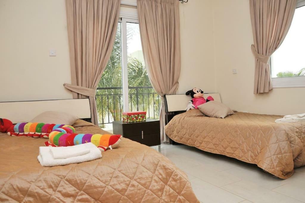 Unique Beach Luxurious Villas Ajía Nápa Eksteriør bilde